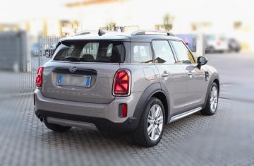 MINI - Mini 2.0 Cooper D Classic Countryman (5 di 18)