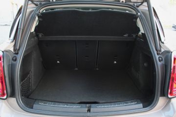 MINI - Mini 2.0 Cooper D Classic Countryman (11 di 18)