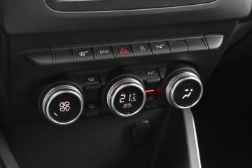 DACIA - Duster 1.5 Blue dCi 8V 115 CV 4x2 Prestige (14 di 17)