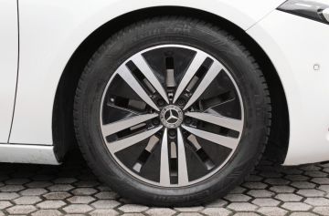 MERCEDES - A 180 d Automatic Sport (8 di 20)