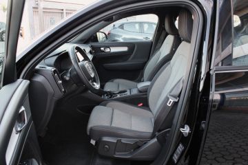 VOLVO - XC40 T2 automatico Core (9 di 18)