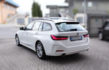 BMW - 318d 48V Touring (5 di 18)