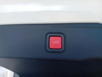 JEEP - Avenger 1.2 Turbo 100 CV MHEV Altitude (7 di 9) JEEP - Avenger 1.2 Turbo 100 CV MHEV Altitude (7 di 9)