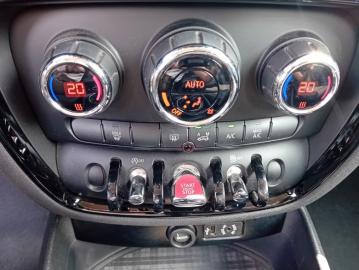 MINI - Mini One D Business Clubman Aut. (7 di 10)