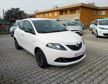 LANCIA - Ypsilon 1.0 FireFly 5 porte S&S Hybrid Gold Plus (6 di 7)