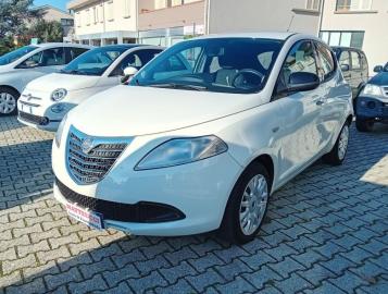 LANCIA - Ypsilon 1.2 69 CV 5 porte Silver (1 di 7)