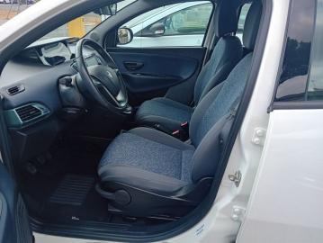 LANCIA - Ypsilon 1.0 FireFly 5 porte S&S Hybrid Gold Plus (4 di 7)