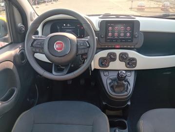 FIAT - Pandina 1.0 FireFly 65 CV Hybrid Cross (3 di 7)