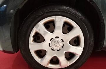 PEUGEOT - 107 1.0 68 CV 5p. Access (19 di 19)