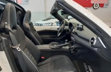 MAZDA - MX-5 1.5L Skyactiv-G RF Homura (14 di 17)