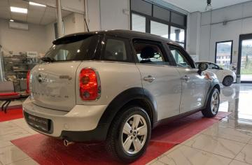 MINI - Mini 1.6 Cooper D Business Countryman (4 di 30)