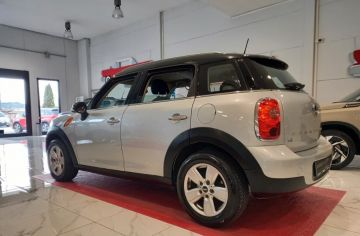 MINI - Mini 1.6 Cooper D Business Countryman (3 di 30)