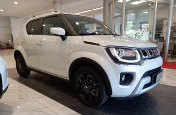 SUZUKI - 1.2 Hybrid Top (3 di 17)