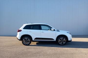 SUZUKI - Vitara 1.5 140V Hybrid A/T 4WD AllGrip Starview (9 di 29)