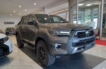TOYOTA - Hilux 2.8 D A/T 4WD 4 porte Double Cab Invincible (3 di 21)