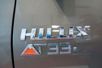 TOYOTA - Hilux 2.8 D A/T 4WD 4 porte Double Cab Invincible (19 di 21)