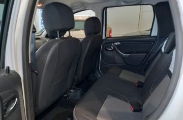 DACIA - Duster 1.6 115 CV S&S 4x2 GPL Lauréate (17 di 29)
