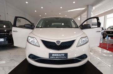 LANCIA - Ypsilon 1.2 69 CV 5p. GPL Ecochic Plat. (2 di 27)