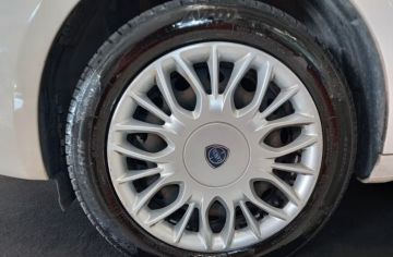 LANCIA - Ypsilon 1.2 69 CV 5p. GPL Ecochic Plat. (24 di 27)