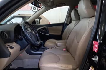 TOYOTA - RAV4 Crossover 2.2 D-Cat A/T 150 CV Lux. (7 di 26)