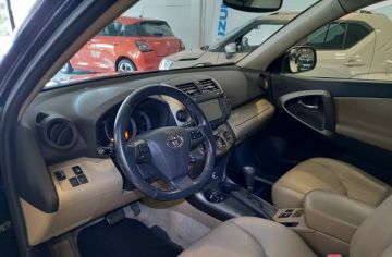 TOYOTA - RAV4 Crossover 2.2 D-Cat A/T 150 CV Lux. (8 di 26)