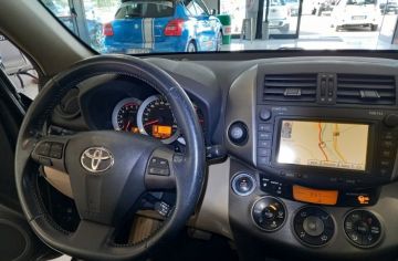 TOYOTA - RAV4 Crossover 2.2 D-Cat A/T 150 CV Lux. (15 di 26)