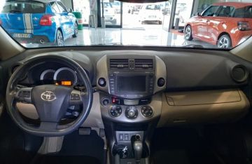 TOYOTA - RAV4 Crossover 2.2 D-Cat A/T 150 CV Lux. (17 di 26)