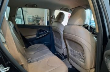 TOYOTA - RAV4 Crossover 2.2 D-Cat A/T 150 CV Lux. (19 di 26)