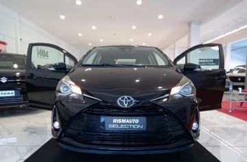 TOYOTA - Yaris 1.0 72 CV 5 porte Lounge (2 di 23)