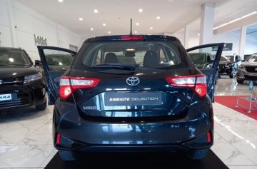 TOYOTA - Yaris 1.0 72 CV 5 porte Lounge (5 di 23)