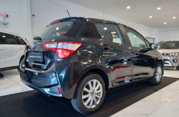 TOYOTA - Yaris 1.0 72 CV 5 porte Lounge (6 di 23)