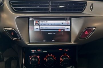 CITROEN - C3 PureTech 82 Exclusive (9 di 23)