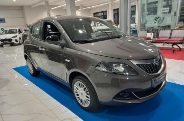 LANCIA - Ypsilon 1.0 FireFly 5 porte S&S Hybrid Ecochic Gold (5 di 18)