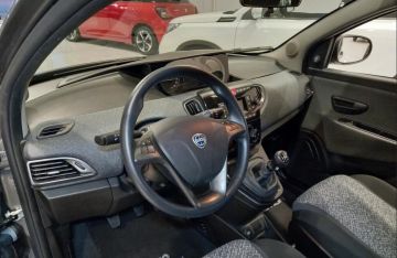 LANCIA - Ypsilon 1.0 FireFly 5 porte S&S Hybrid Ecochic Gold (7 di 18)