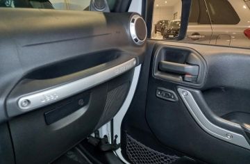 JEEP - Wrangler 2.8 CRD Rubicon X Auto (13 di 23)