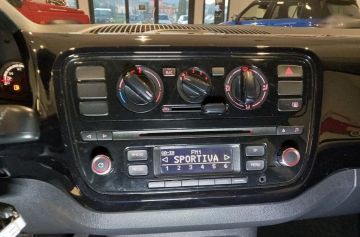 VOLKSWAGEN - 1.0 5p. move up! (10 di 24)