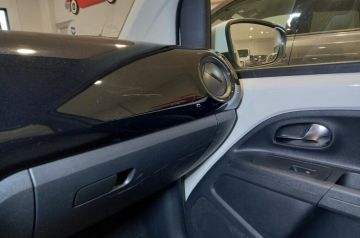 VOLKSWAGEN - 1.0 5p. move up! (12 di 24)