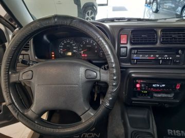 SUZUKI - Jimny 1.3 4WD JLX (16 di 26)