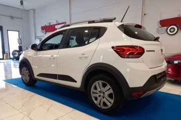 DACIA - Stepway 1.0 TCe 90 CV Comfort (3 di 30)