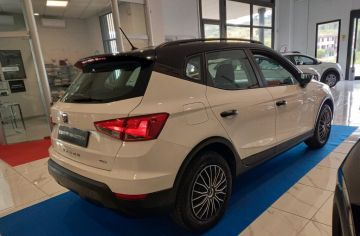 SEAT - Arona 1.0 TGI Style (4 di 24)