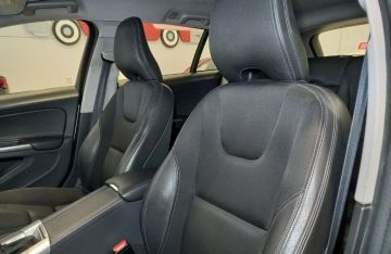 VOLVO - V60 Cross Country D3 Geartronic (9 di 27)