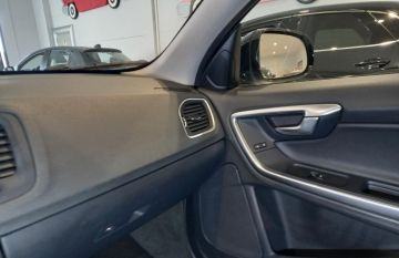 VOLVO - V60 Cross Country D3 Geartronic (12 di 27)