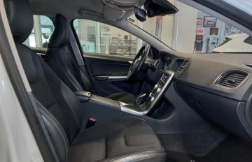 VOLVO - V60 Cross Country D3 Geartronic (18 di 27)
