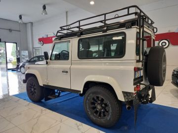 LAND ROVER - Defender 90 2.2 TD4 Station Wagon Adventure Edition N1 (4 di 30)