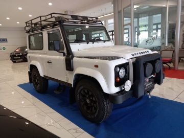 LAND ROVER - Defender 90 2.2 TD4 Station Wagon Adventure Edition N1 (7 di 30)