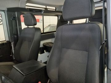 LAND ROVER - Defender 90 2.2 TD4 Station Wagon Adventure Edition N1 (12 di 30)