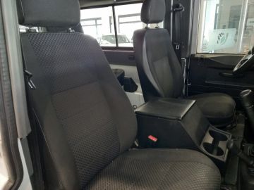 LAND ROVER - Defender 90 2.2 TD4 Station Wagon Adventure Edition N1 (21 di 30)