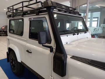 LAND ROVER - Defender 90 2.2 TD4 Station Wagon Adventure Edition N1 (25 di 30)