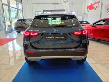 MERCEDES - GLA 200 d Automatic Executive (3 di 19)