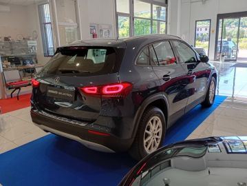 MERCEDES - GLA 200 d Automatic Executive (4 di 19)